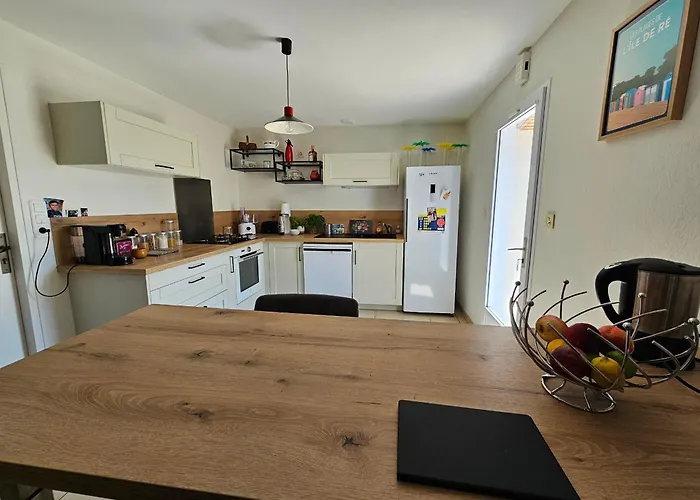 Hébergement de vacances Maison Spacieuse Avec Jardin, Animaux Admis - Fr-1-476-250 La Faute-sur-Mer